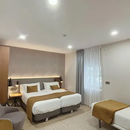 Prisma Apartment *
